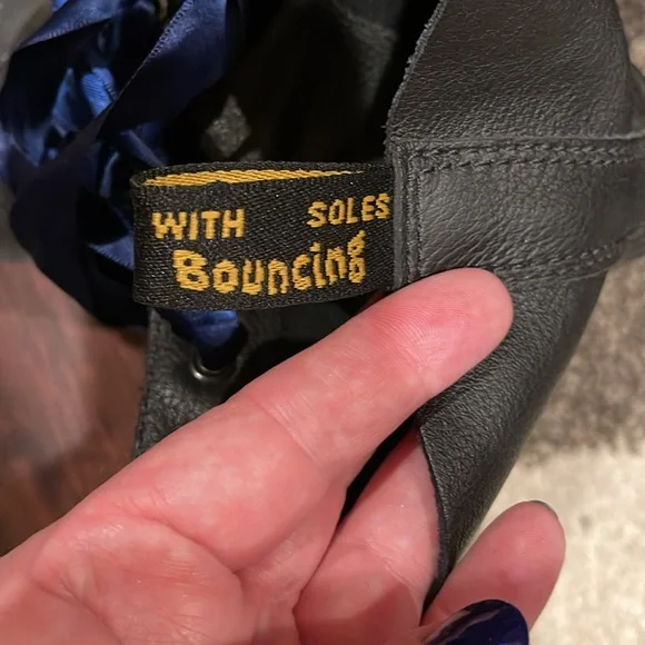 Dr Martens AirWair Boots - Picture 4 of 4